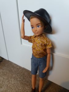 Creatable World deluxe pack DC-414 doll wearing blouse